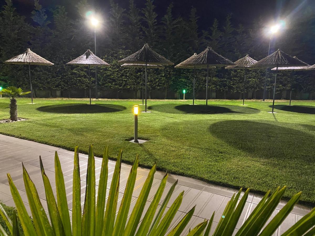 Hotel Aqua Kurdzhali ภายนอก รูปภาพ