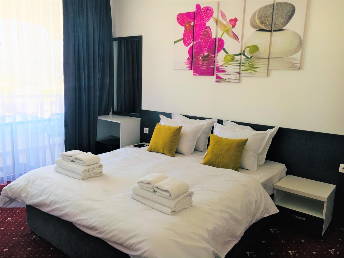 Hotel Aqua Kurdzhali ภายนอก รูปภาพ
