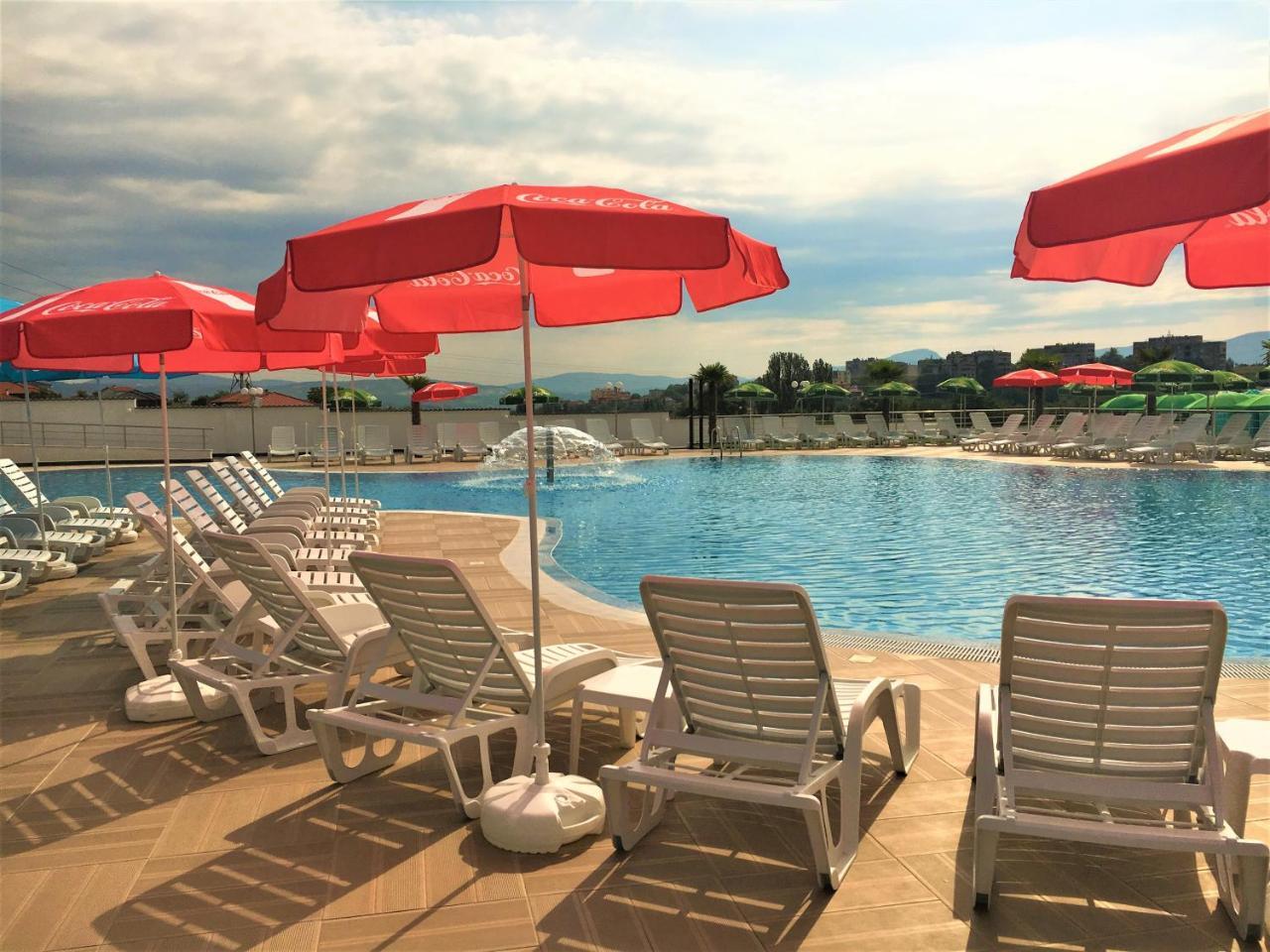 Hotel Aqua Kurdzhali ภายนอก รูปภาพ