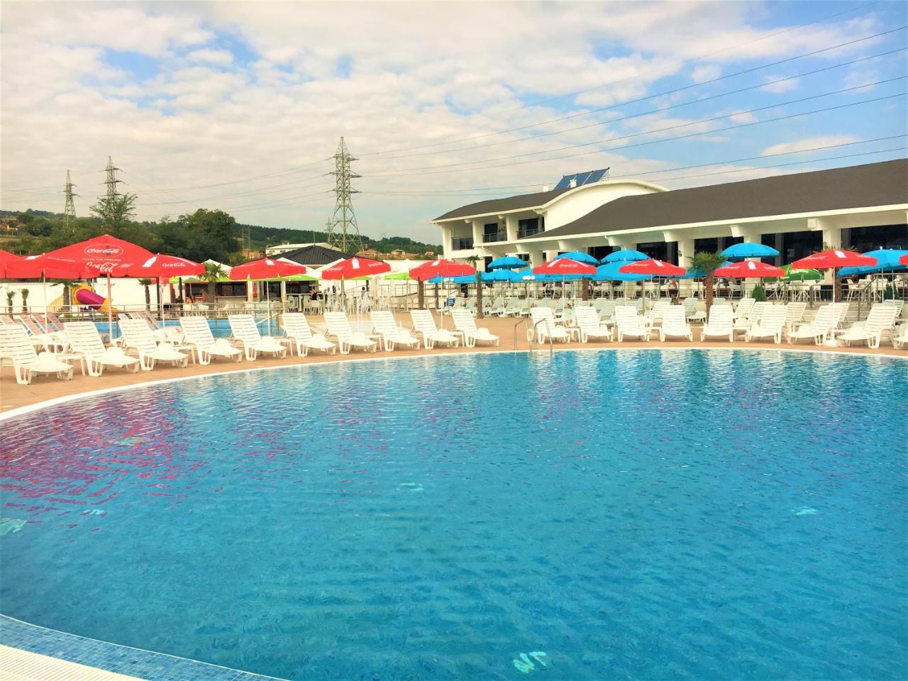 Hotel Aqua Kurdzhali ภายนอก รูปภาพ