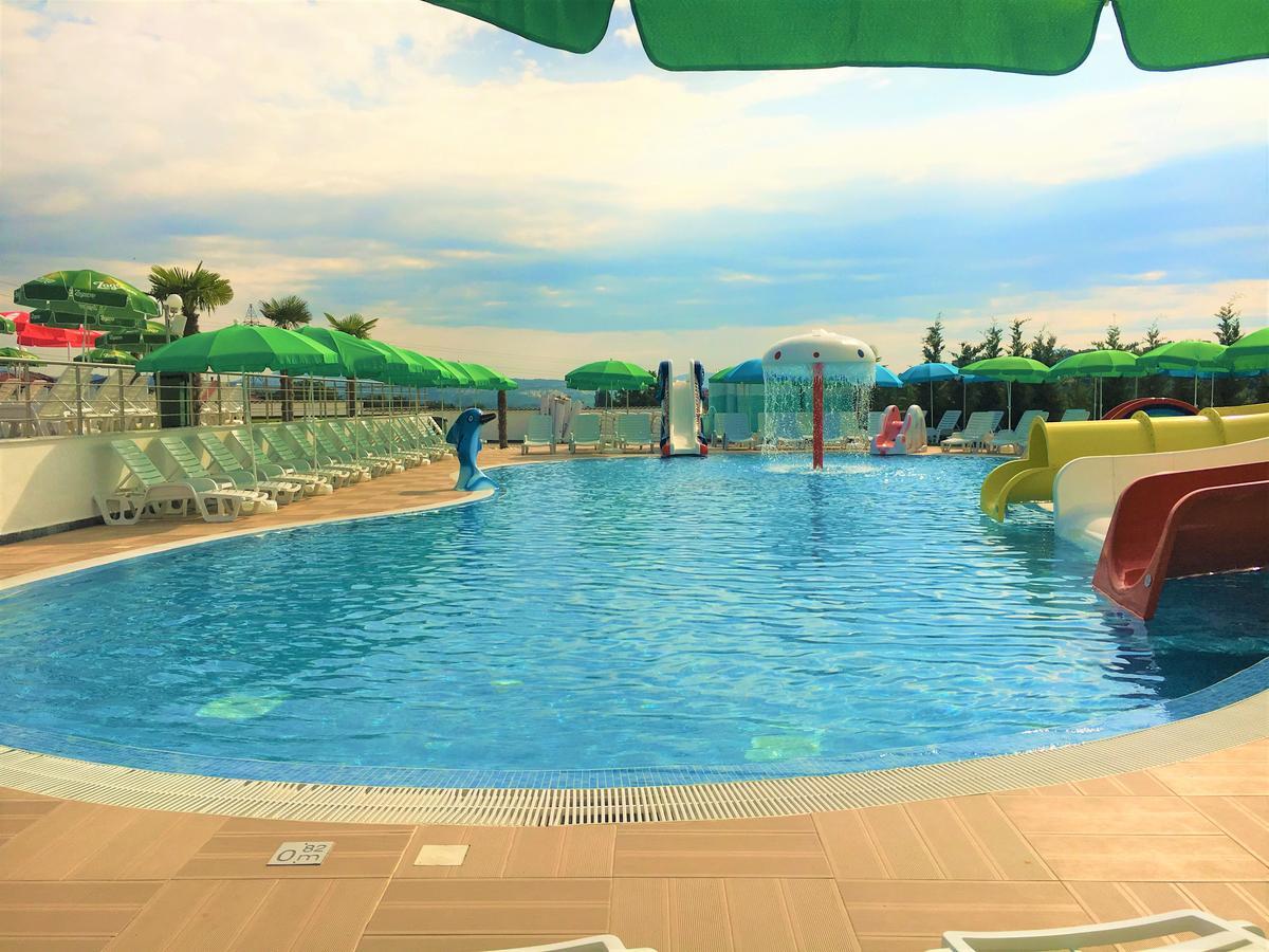 Hotel Aqua Kurdzhali ภายนอก รูปภาพ